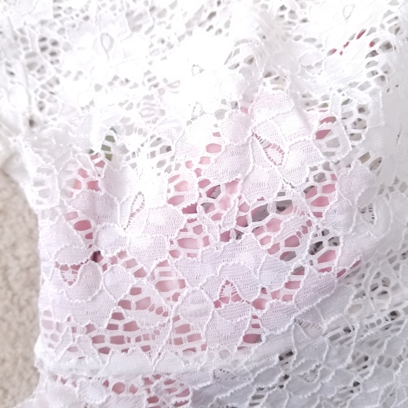 Floral White Lace Scoop Neck Peplum Shirt - Picture 8 of 8